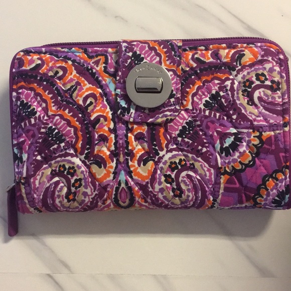 Vera Bradley Handbags - Vera Bradley RFID Turlock Wallet New